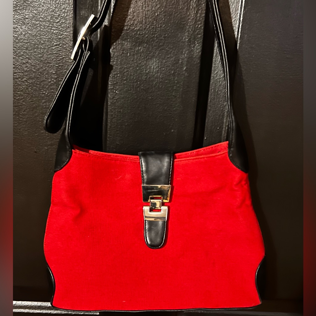 Women’s Red Cee Klein Purse